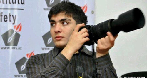 Азербайджанська влада не дозволила вилетіти за кордон відомому блогеру