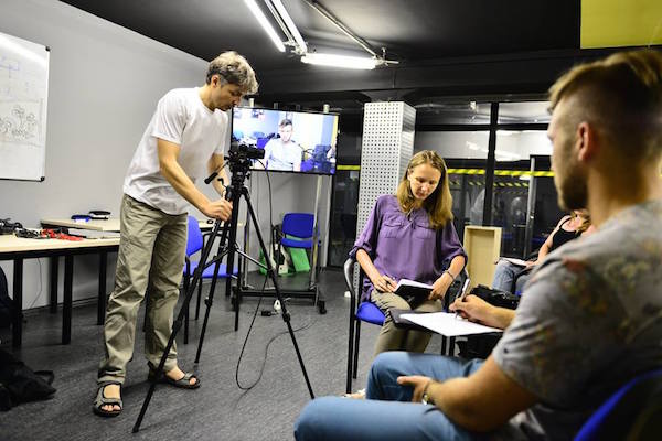 Могилянська школа журналістики запрошує на новий курс літньої експрес-школи з відеовиробництва