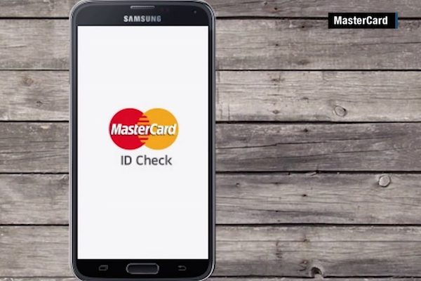 Оплата покупок за допомогою селфі - нова реальність від MasterCard