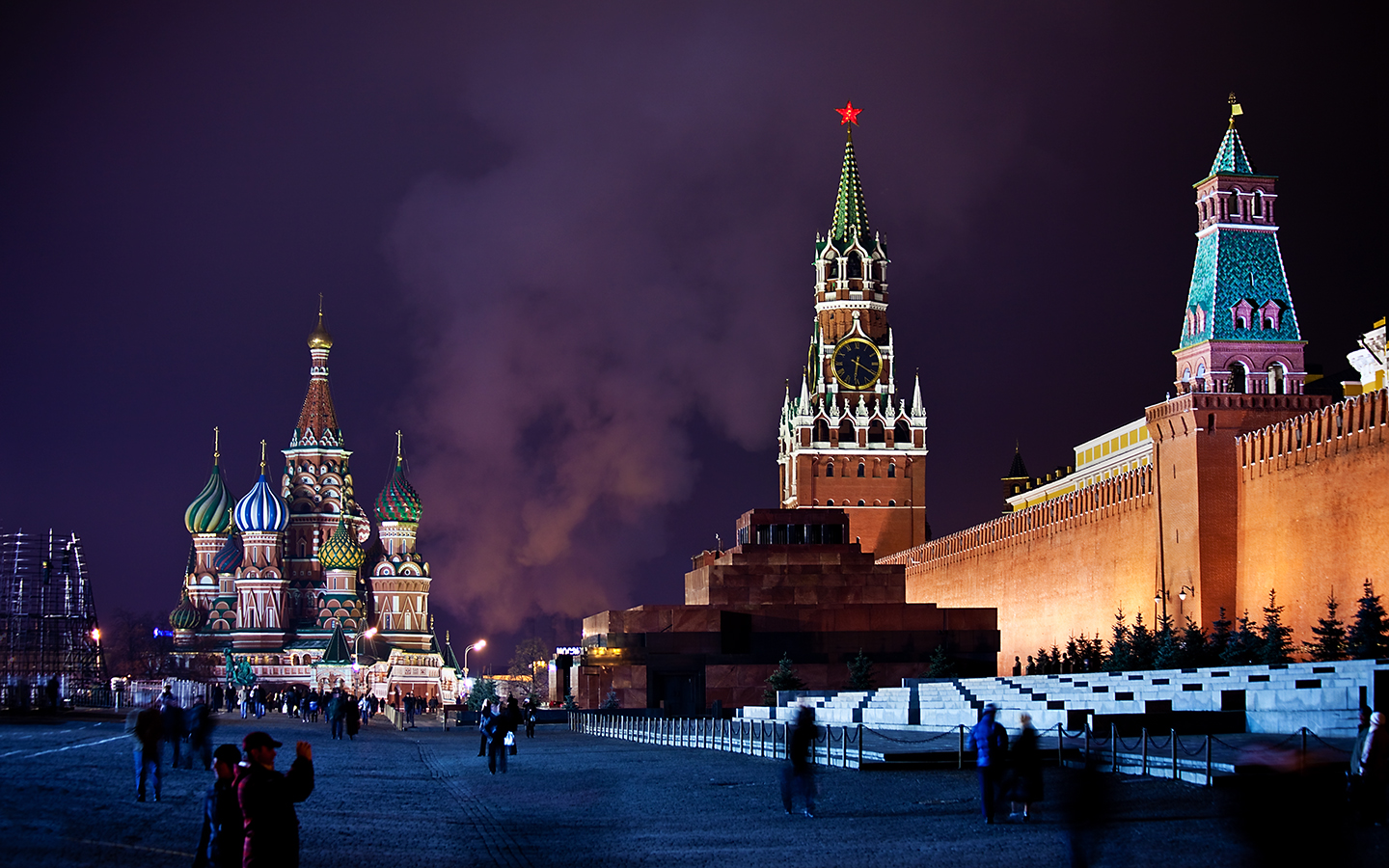 На сайти Путіна та Банку Росії здійснюються потужні хакерські атаки
