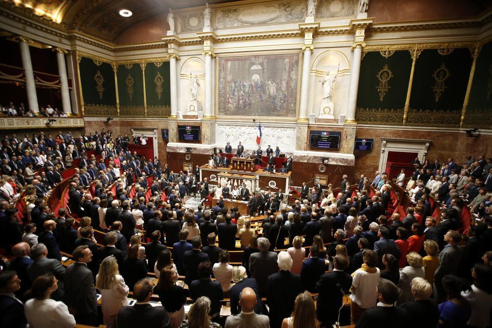 У Франції ухвалили закони проти фейків і пропаганди