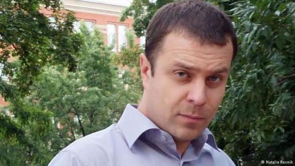 Російському журналістові, який писав про корупцію, скоротили термін ув’язнення на місяць