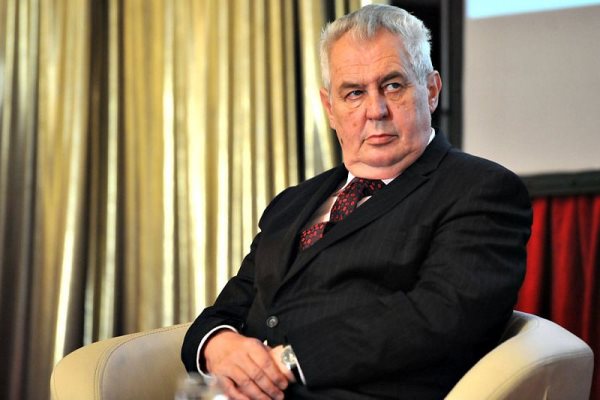 Президент Чехії звинуватив російське телебачення в брехні