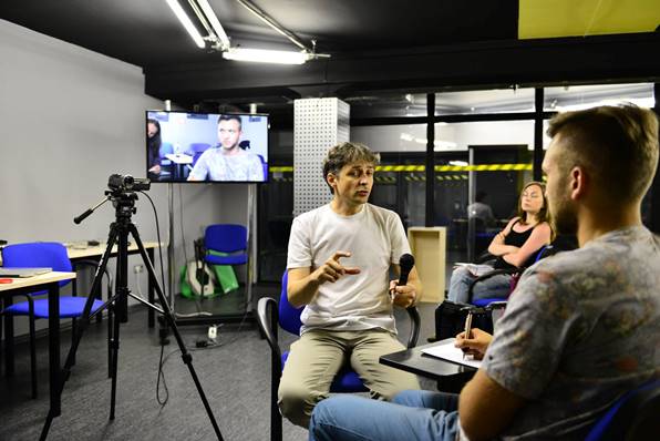 Могилянська школа журналістики запрошує на літню експрес-школу відеовиробництва