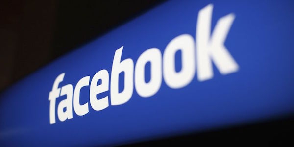 ПЕН-центр США засудив необґрунтоване блокування акаунтів у Facebook, які критикують Путіна