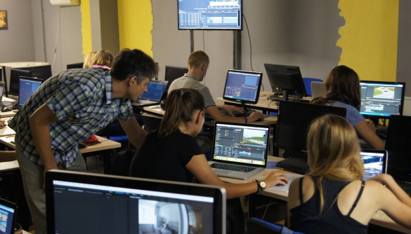 Могилянська школа журналістики запрошує на осінній курс експрес-школи з відеовиробництва