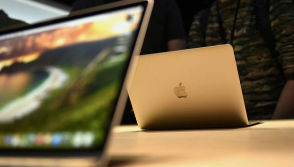 Apple запускає виробництво нових дисплеїв iMac