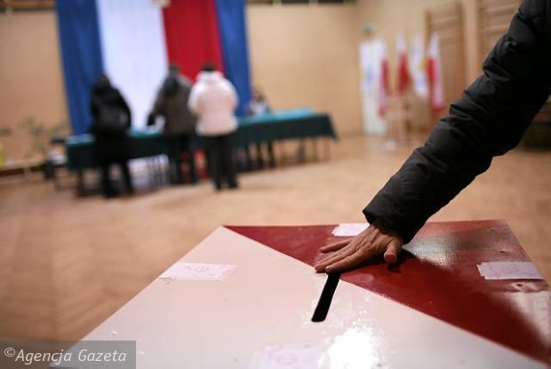 Вибори у Польщі: про джинсу й підкуп виборців
