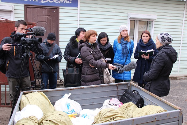 Експерти фундації Thomson навчають українських журналістів  створювати якісні телесюжети про переселенців