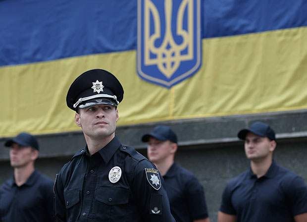 Поліцейським заборонили мати сторінки в російських соцмережах