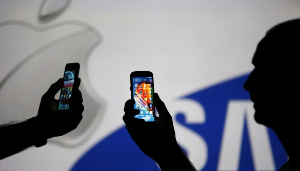 Apple відсудила у Samsung понад півмільярда доларів