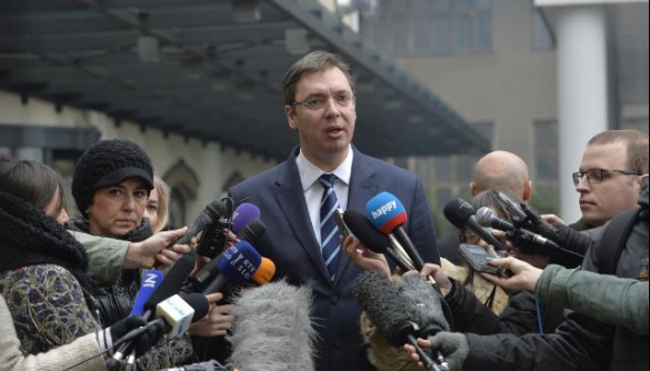 Сербського міністра оборони звільнили за образу журналістки