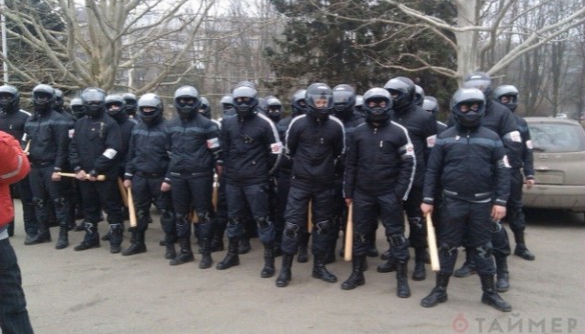 За напад на журналістів у лютому 2014 року в Одесі суд покарав «тітушка» за ст.171