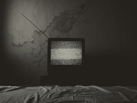 Коли Україна вимкне аналогове телебачення і в чому дилема?