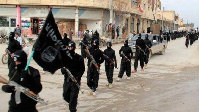 У Британії досліджують відео ISIS з убивством 5 людей