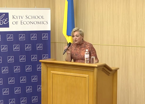 Голова Нацбанку вважає, що ЗМІ в Україні потребують реформування через «продажність»