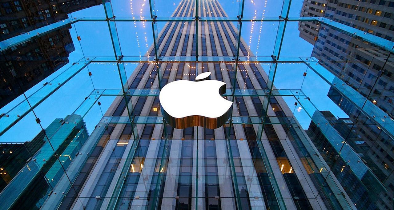 ЄК оштрафує Apple на 8 мільярдів доларів за ухилення від сплати податків