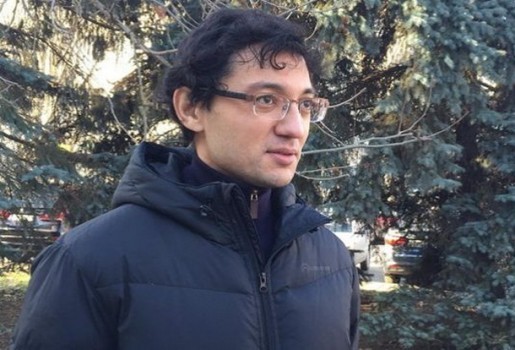 Російська влада обіцяє перевірити скарги кримського блогера Заіра Акадирова на незаконне затримання