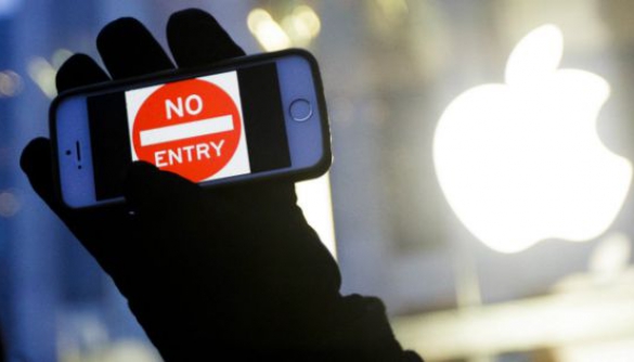 ФБР зламає iPhone ще двох підозрюваних у вбивствах