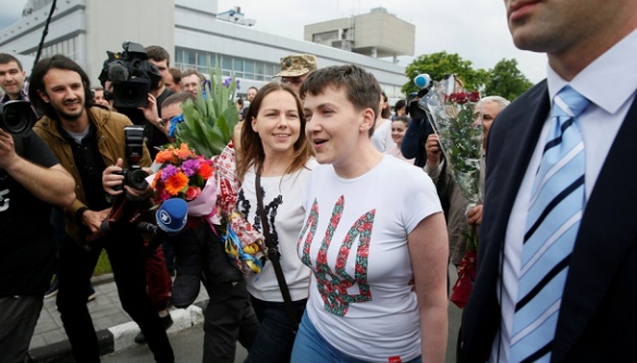 «Розрядка напруженості» між Києвом і Москвою — західні ЗМІ про звільнення Савченко