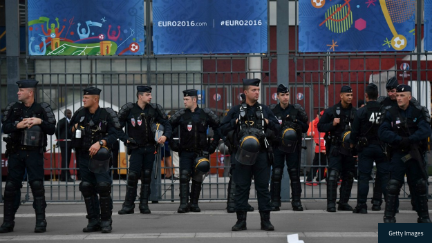 В Парижі фанати німецької збірної з футболу напали на бразильських журналістів