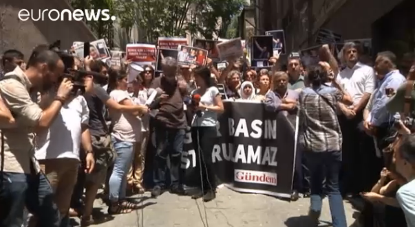 У Стамбулі протестували проти арештів правозахисників і журналістів