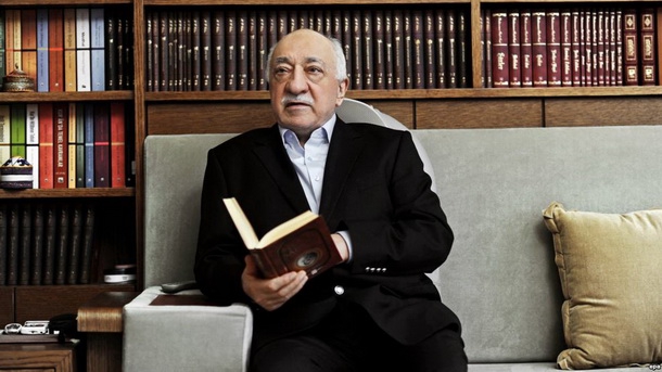 Азербайджанський телеканал закрили через інтерв’ю з турецьким проповідником Ґюленом