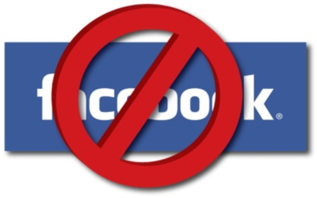 У «ДНР» співробітникам медуніверситету заборонили користуватись Facebook