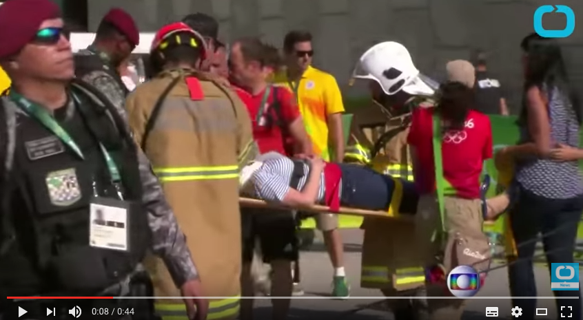 У Ріо на вболівальників з 18 метрів впала телекамера, є постраждалі (відео)