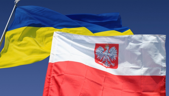1 лютого всі польські телеканали одночасно транслювали пісню на підтримку України