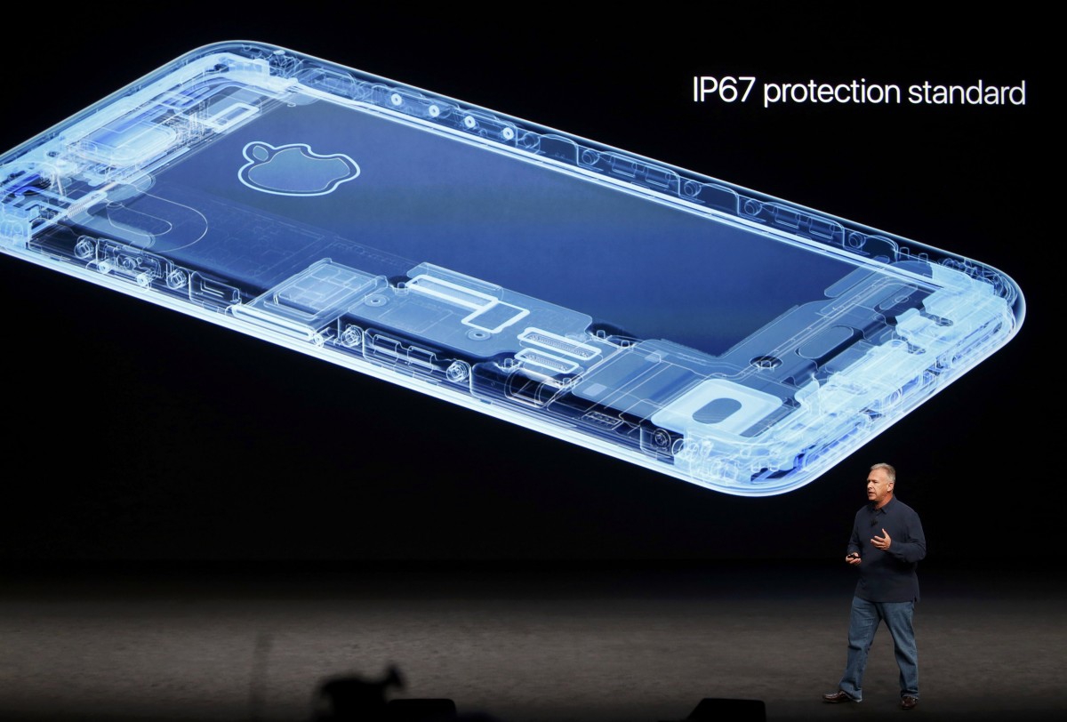Apple презентувала довгоочікуваний iPhone 7
