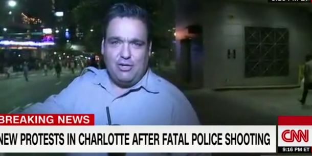 На репортера CNN напали під час прямого включення з протестів