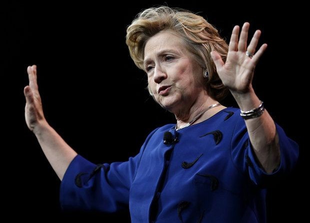 Гілларі Клінтон зажадала від ФБР опублікувати всі дані щодо розслідування її пошти