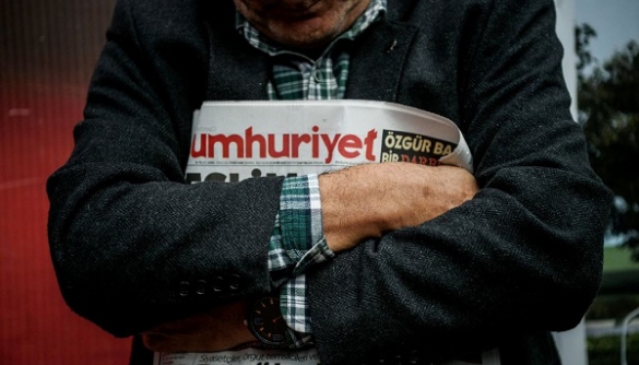 Влада Туреччини заарештувала главу опозиційної газети