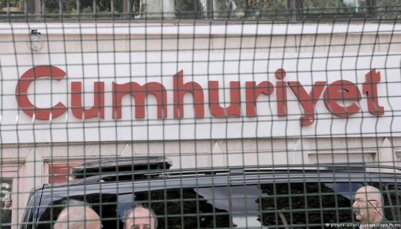 Німецькі ЗМІ підтримали турецьку опозиційну газету Cumhuriyet