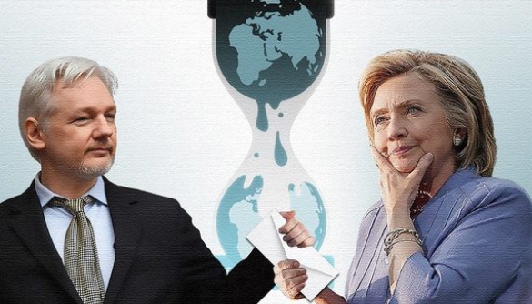 Спецслужби США встановили посередників, які передали Wikileaks викрадену переписку демократів