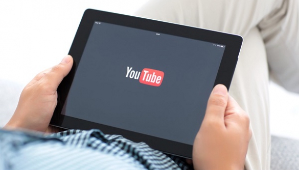 Користувачі YouTube щодня проводять мільярд годин за переглядом відеороликів