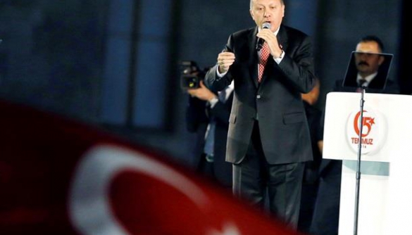 У річницю спроби перевороту турецькі оператори замінили гудки зверненням Ердогана