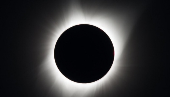 NASA опублікувало фотографії повного сонячного затемнення