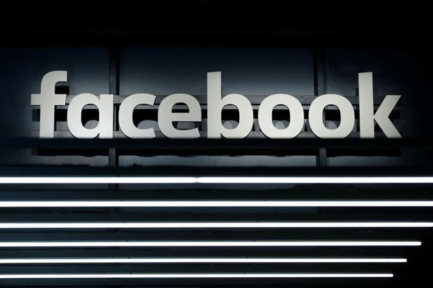 Роскомнагляд погрожує заблокувати Facebook в 2018 році