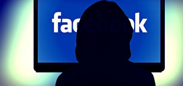 Facebook просить користувачів надсилати свої оголені знімки для боротьби з порнопомстою