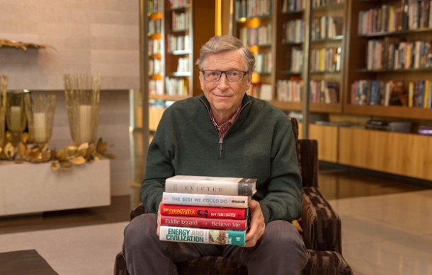 Білл Гейтс назвав 5 улюблених книжок за 2017 рік