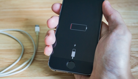 Apple вибачилася за cповільнення роботи старих iPhone