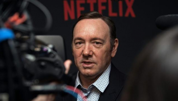 Netflix втратила 39 мільйонів доларів через розірвання контракту з Кевіном Спейсі - CNN