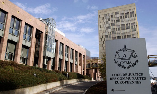 Європейський суд не дозволив колективно позиватися до Facebook