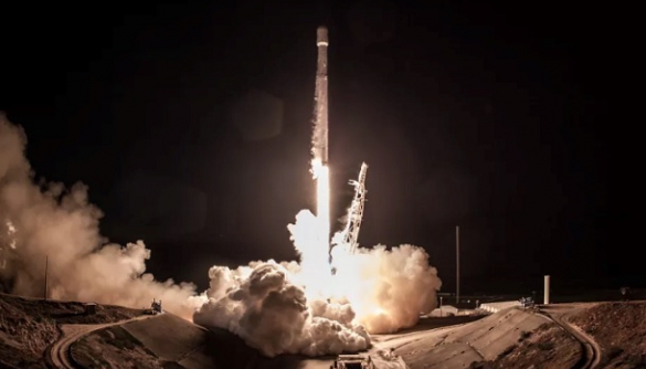 Space X відклала запуск ракети з тестовими супутниками для роздачі інтернету