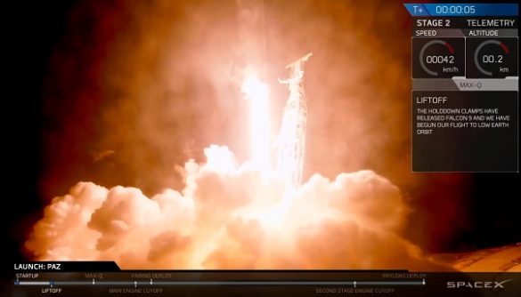 SpaceX нарешті запустила ракету з супутниками для роздачі інтернету (Фото)