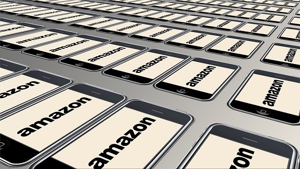 Дональд Трамп звинуватив Amazon в обкраданні пошти