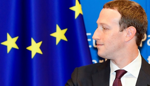 В Європарламенті Марк Цукерберг вкотре вибачився за помилки, але не відповів на всі питання депутатів