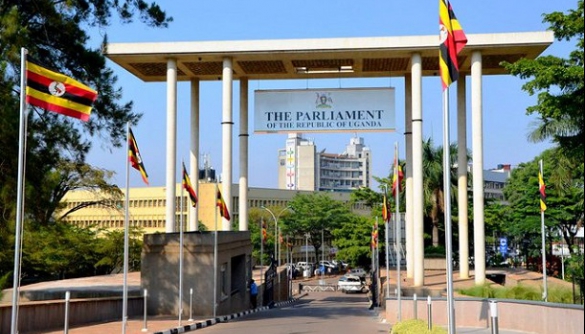 Парламент Уганди ухвалив закон про податок на користування соцмережами